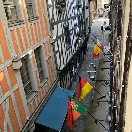 Le Paillot De Montabert Hyper Centre Classe